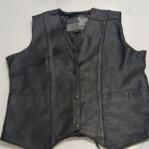 Black Leather Vest, Pre-owned, Good Conditions, Sz M,